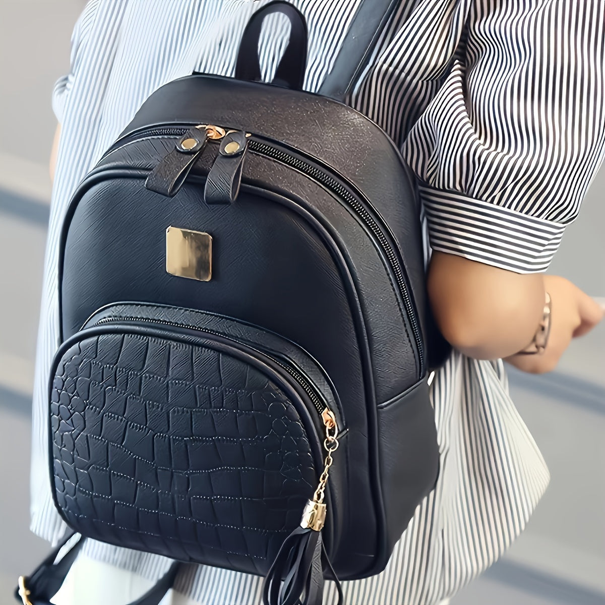 1pcs Stylish Pebbled PU Leather Backpack - Versatile College Style School Bag with Fashionable Design, Multiple Compartments, and Durable Construction - Perfect for Casual Daily Use, Small Daypack for Women