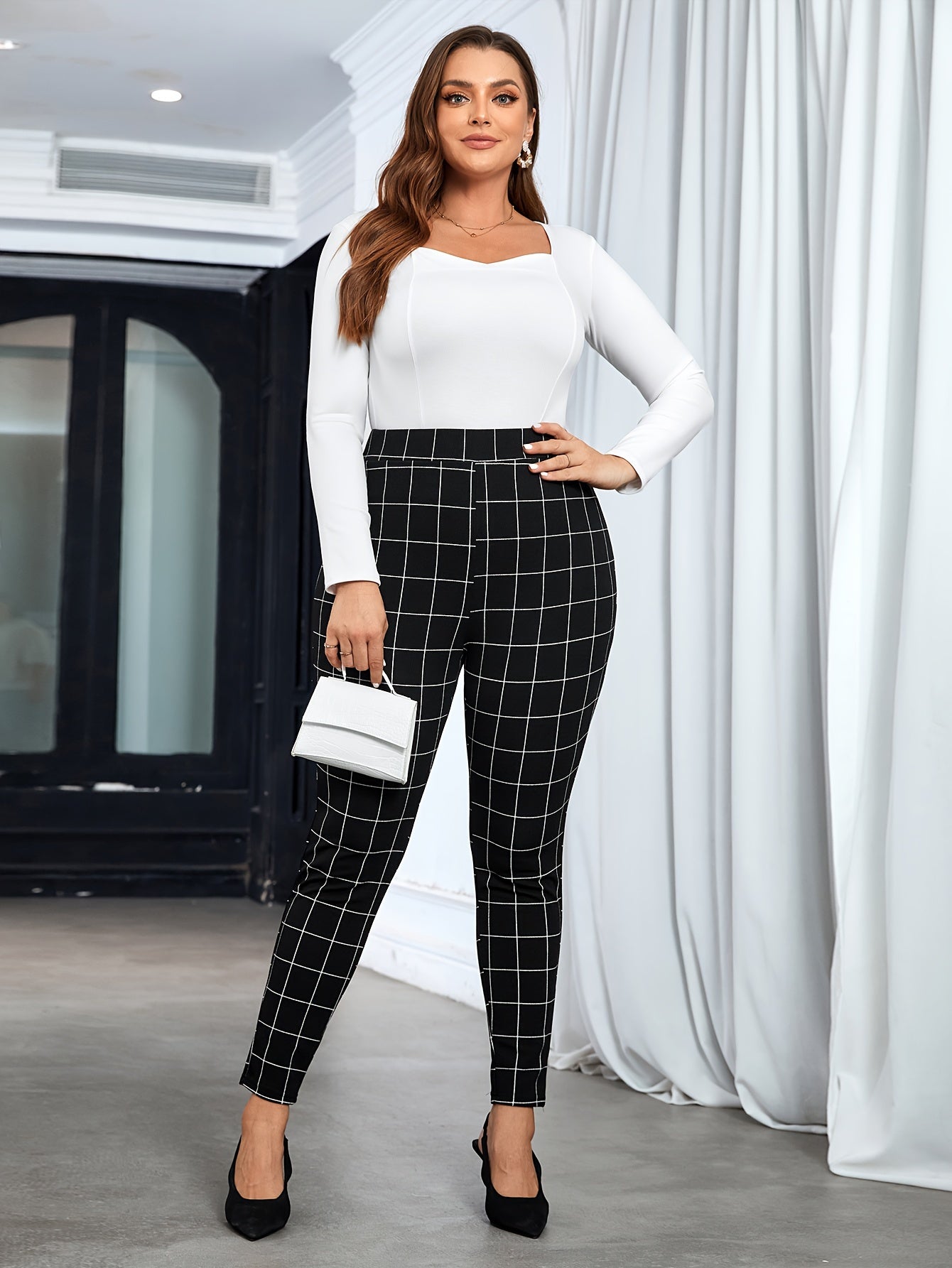 Chic Plus Size Grid-Patterned Skinny Pants - Stretch High-Waist Trousers for Women, Comfort-Fit for Daily Wear