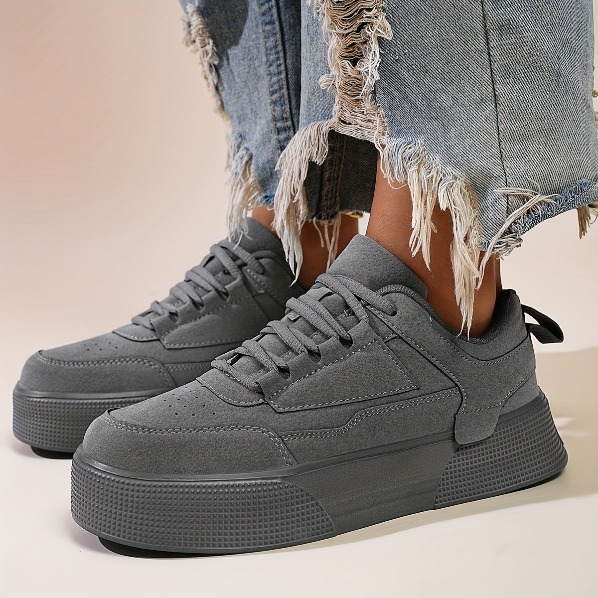 Stylish High-Top Skate Shoes - Elevate Your Style with Minimalist Stitching, Round Toe, High Platform, and Height Increasing Design - Perfect for Outdoor Activities and Daily Wear