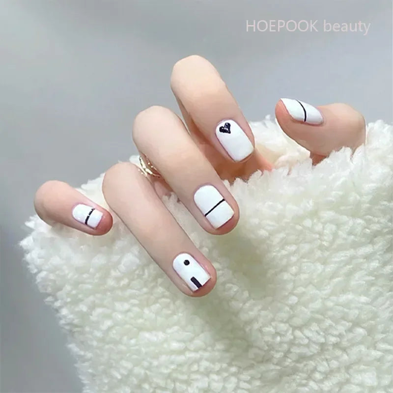 24pcs Short Cute False Nails Polka Dot Star Design Fake Nails Full Coverage Waterproof Removable Artificial Press on Nails