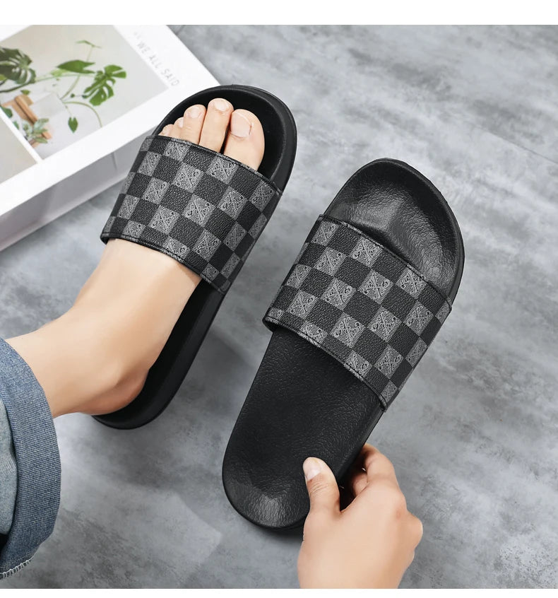 Slippers Men Summer Casual Shoes Beach  Luxury Sandals Outdoor Comfortable Soft Sole Men Slippers Sizes 39-46 Dropshipping