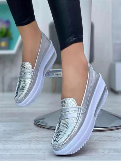 Plus Size 43 Casual Flat Shoes of Women 2024 Fashion Round Toe Low Top Wedge Platform Sneakers Comfort Non Slip Women Loafers