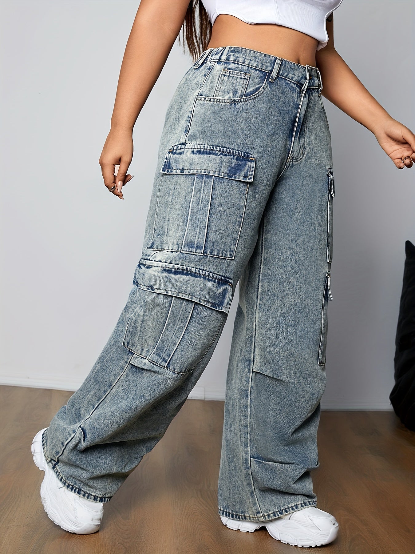 Stylish Plus Size Cargo Jeans - Loose Fit Denim Pants with Multi-Pocket Design, Side Flap Pockets, and Streetwear Style - Women&